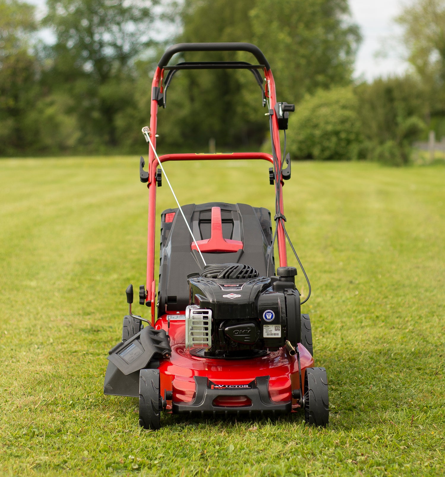 18&quot; Victor  Self Drive Lawnmower