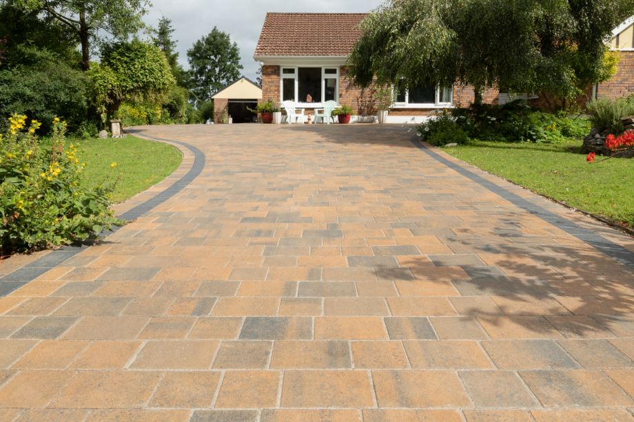 Roadstone Thomond 60mm 240/160 Mixed Harvest Blend